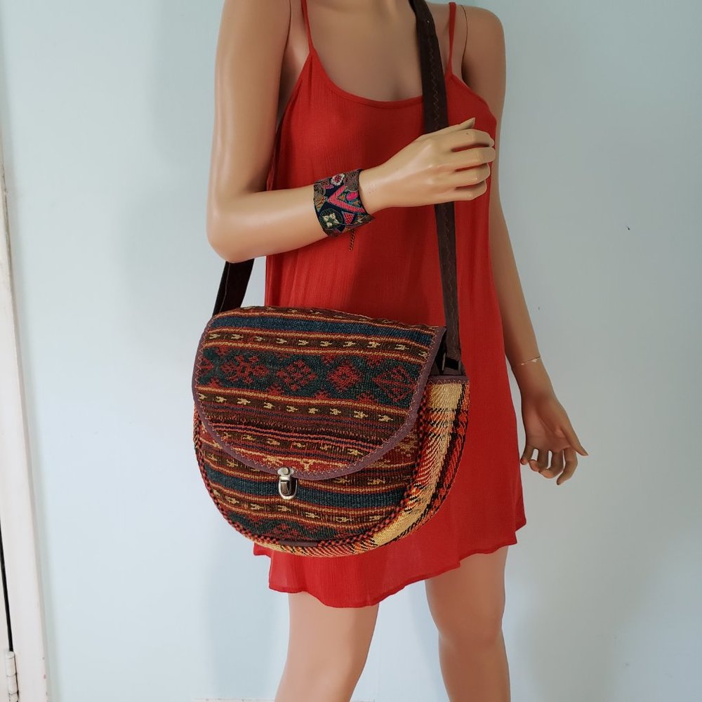 NWOT Persian Kilim bag, Beautiful Handmade Shoulder or crossbody bag. - Picture 10 of 14